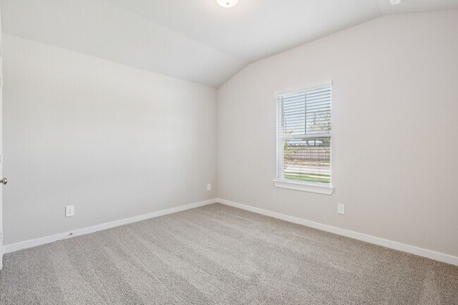 Building Photo - 2639 Clapbread Ln