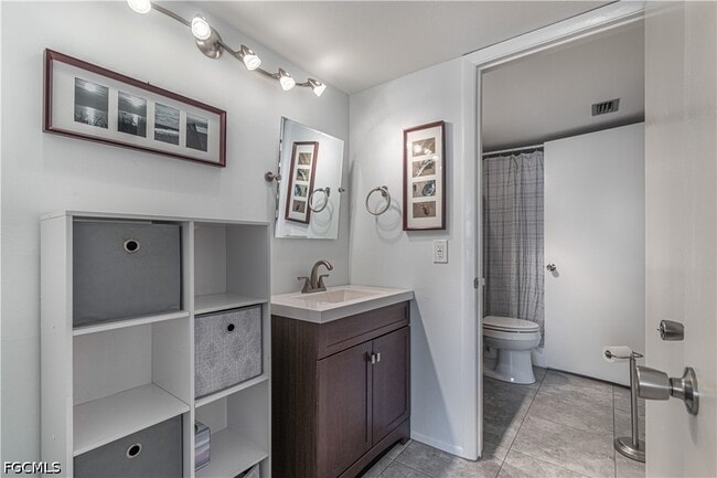 Building Photo - 6220 Augusta Dr