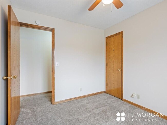 Building Photo - 3 bedroom , 2 bathroom House - Coming Soon