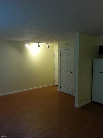 Building Photo - 32 Scioto Dr