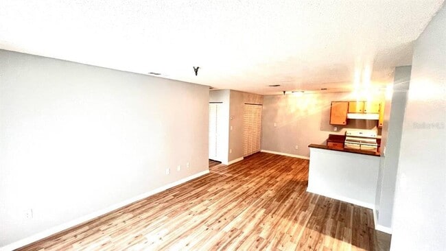 Building Photo - 10263 Gandy Blvd N