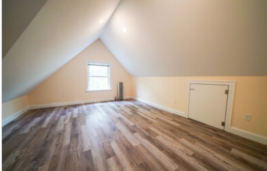 Building Photo - 20 Winslow Rd