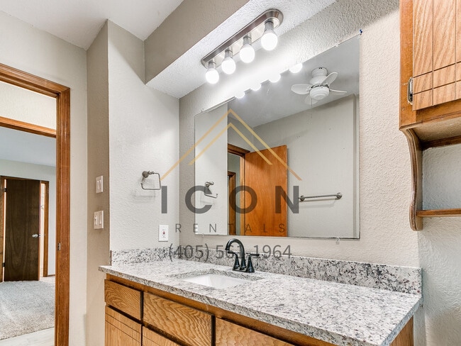 Building Photo - 8804 NW 92nd St