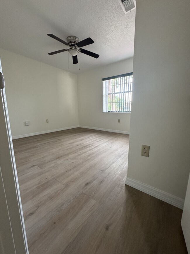 Building Photo - 895 Wandering Pine Trail