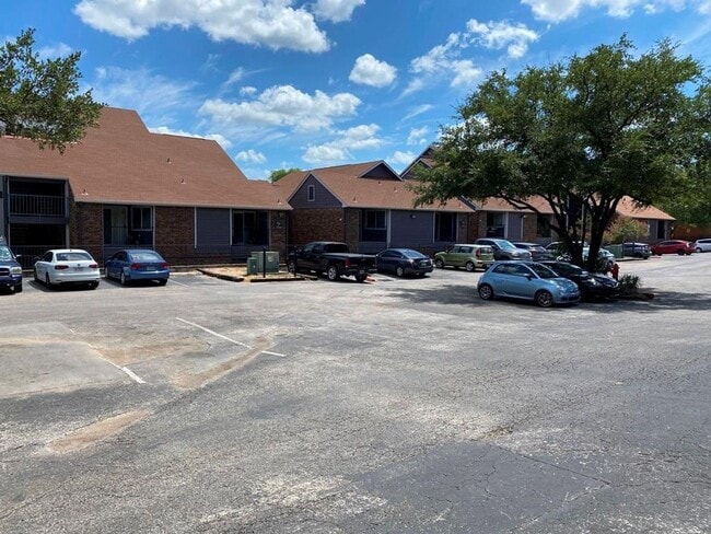Building Photo - The Silverado Condominiums have plenty of ...