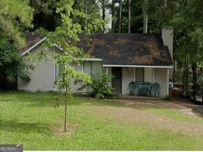 Building Photo - 222 Peartree Ln