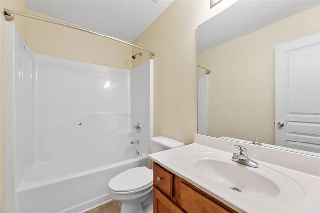 Building Photo - 6210 Elmshorn Way