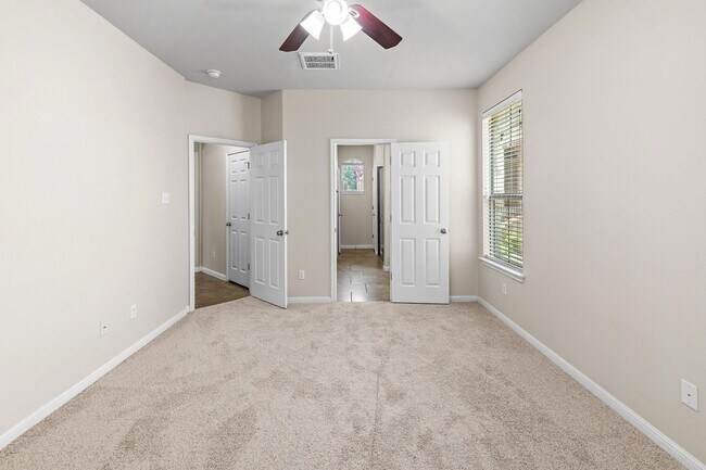 Building Photo - 11400 W Parmer Ln