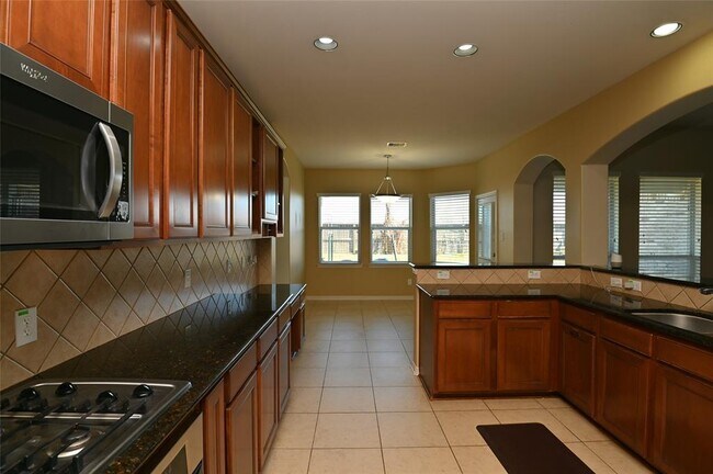 Building Photo - 5215 Field Briar Ln