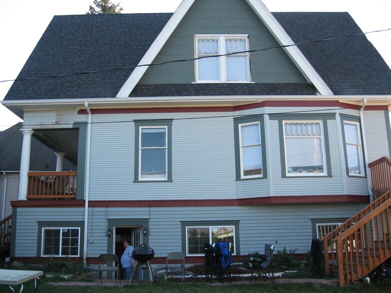 Building Photo - 1313 High St