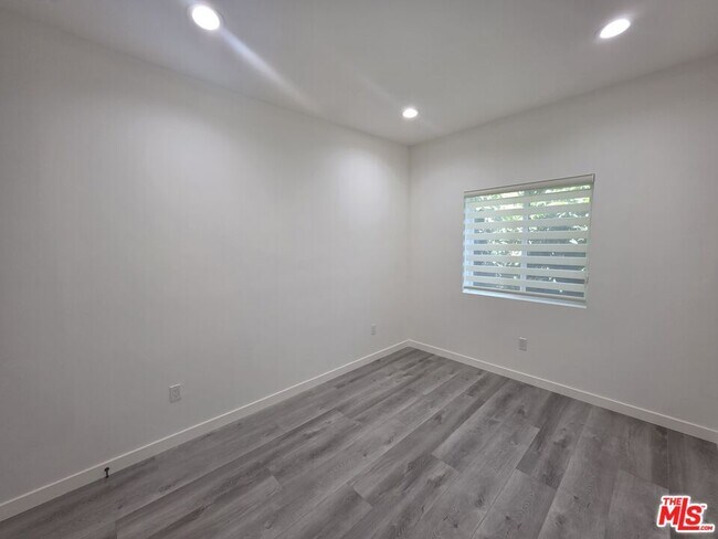 Building Photo - 25226 Loytan St