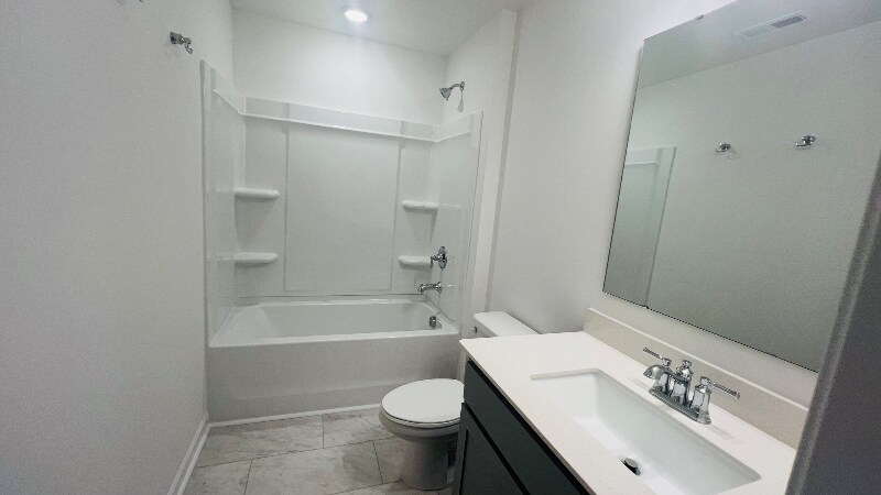 Building Photo - 757 Kitfox Dr NW