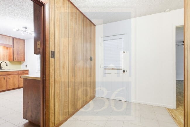 Building Photo - 609 Carlos G Parker Blvd NW