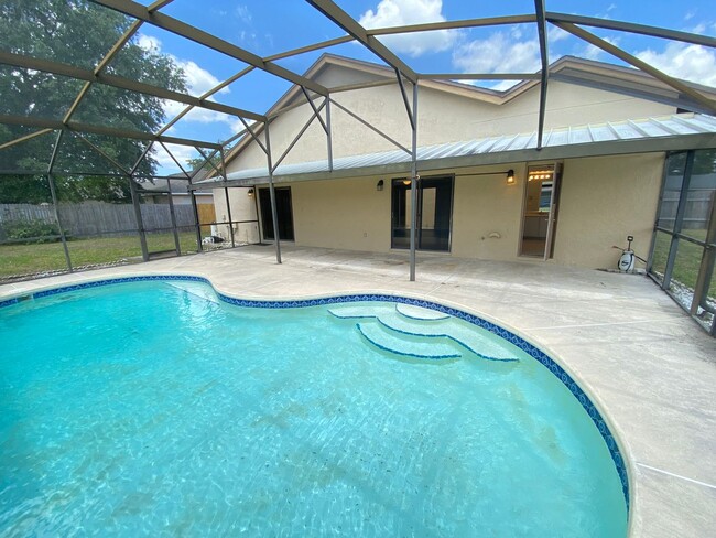 Building Photo - Spacious 3-Bedroom Home with Private Pool ...