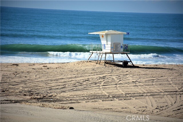 Building Photo - 9872 Kings Canyon Dr