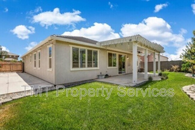 Building Photo - 1141 Vista Verde Dr