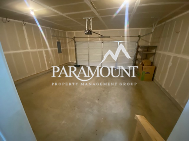 Building Photo - Beautiful 3 Bed/2 Bath Rambler Awaits!