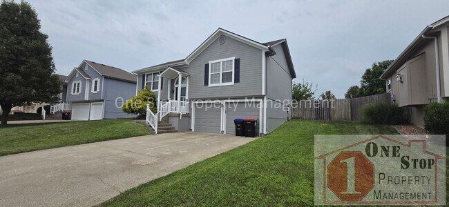 Building Photo - Beautiful 3 Bedroom & 2 Bathroom Home!