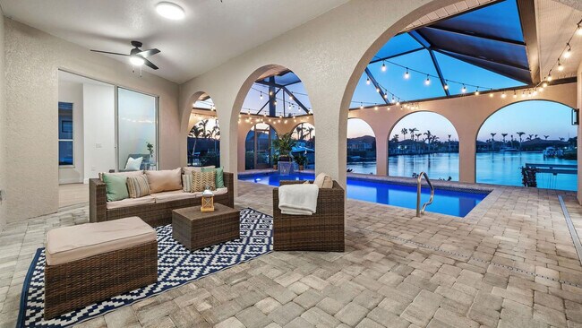 Building Photo - 5601 Almar Dr