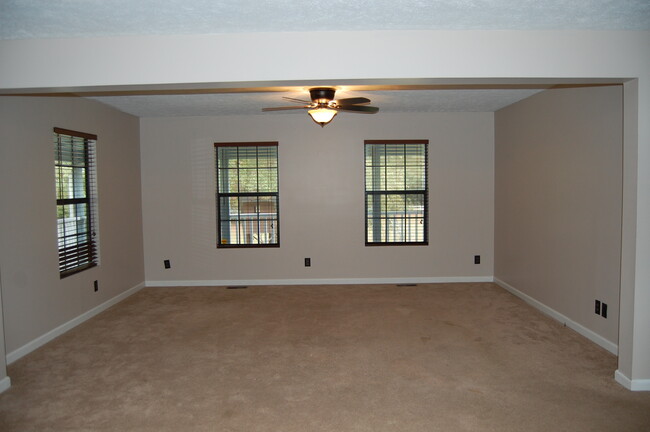 Living Room - 141 Croft Mill Rd