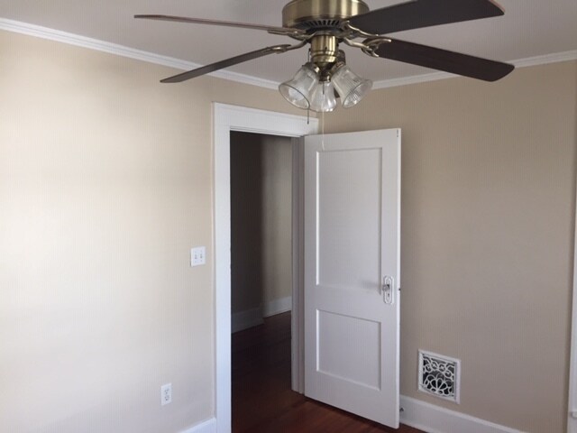 Building Photo - 3355 N College Ave