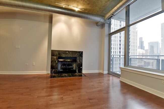 Building Photo - 1305 S Michigan Ave