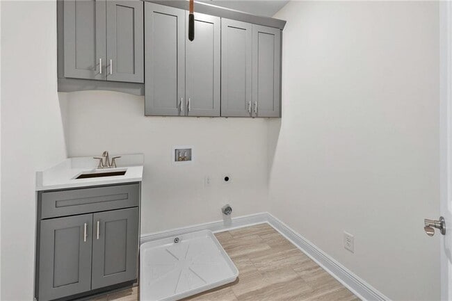 Building Photo - 110 Via Roma