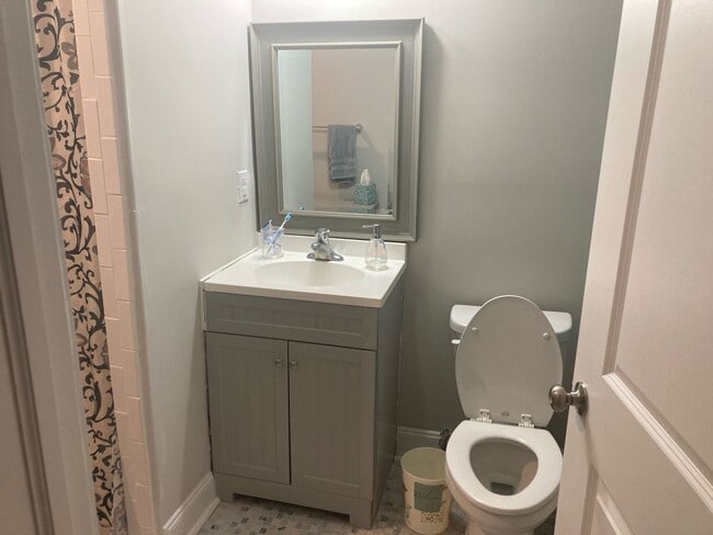Primary Photo - 1 Bed/1 Bath - Fully Renovated - Kitchen w...