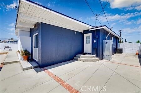 Building Photo - 235 S Azusa Ave