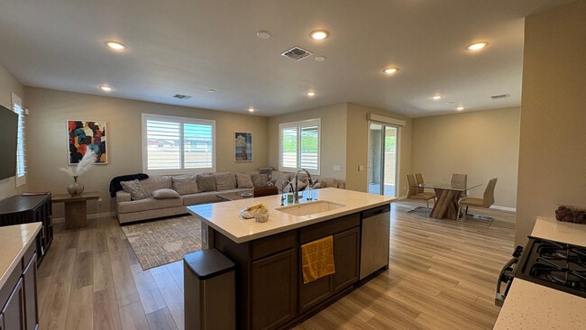 Building Photo - 17744 W Cassia Way