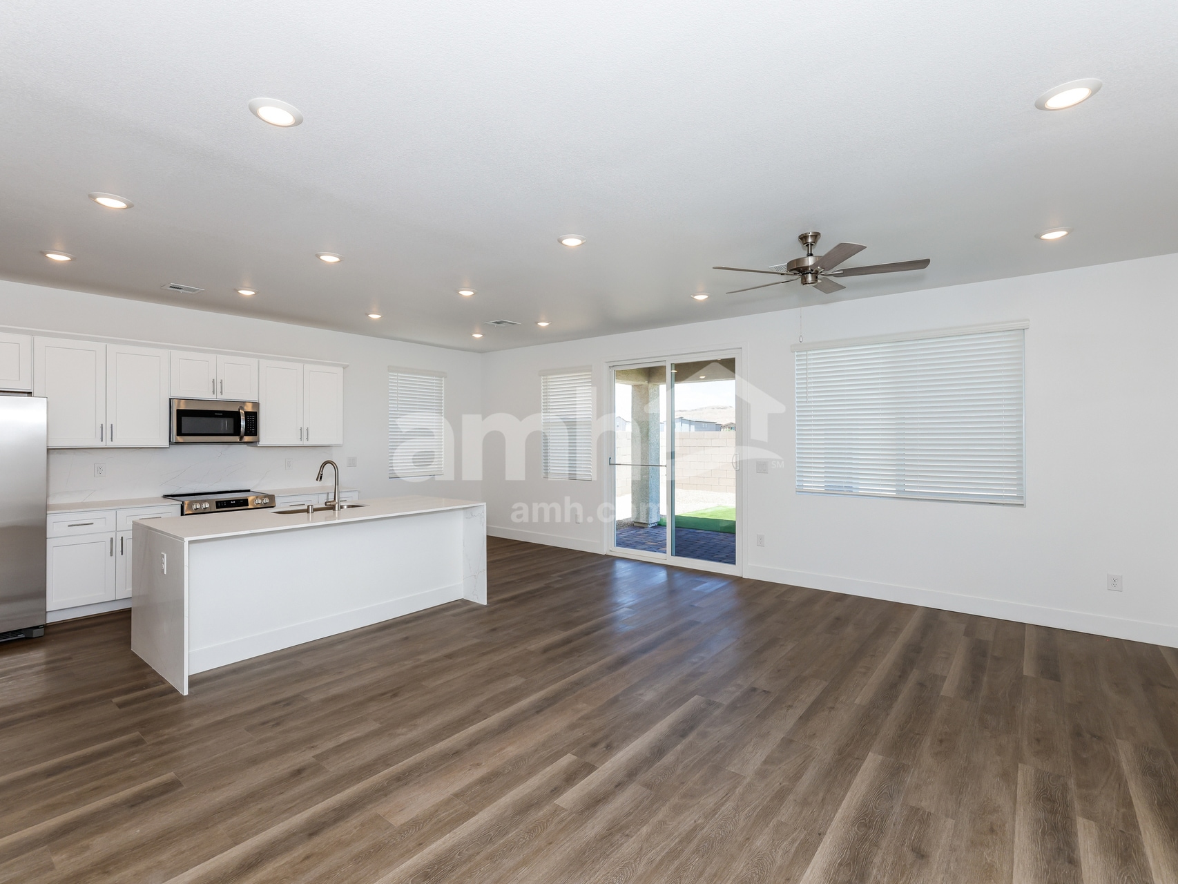 Building Photo - 9572 Marchmont Rd