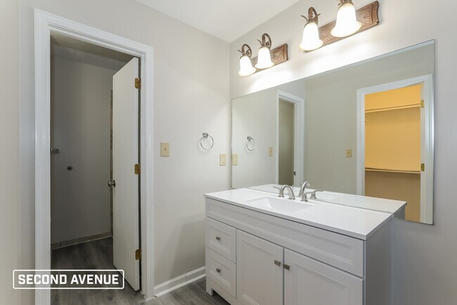 Building Photo - 3524 Sheree Trail