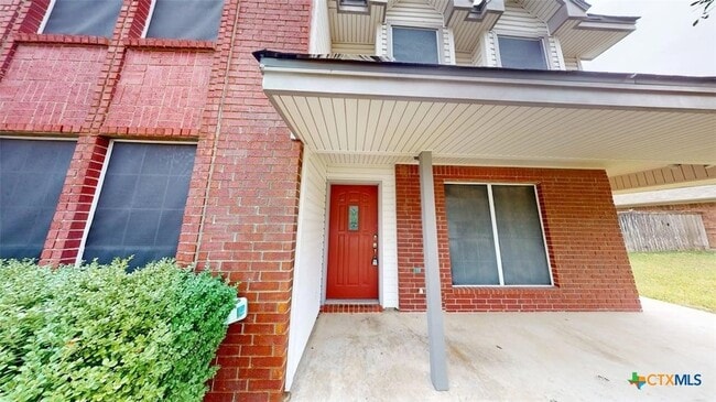 Building Photo - 609 Man O War Dr