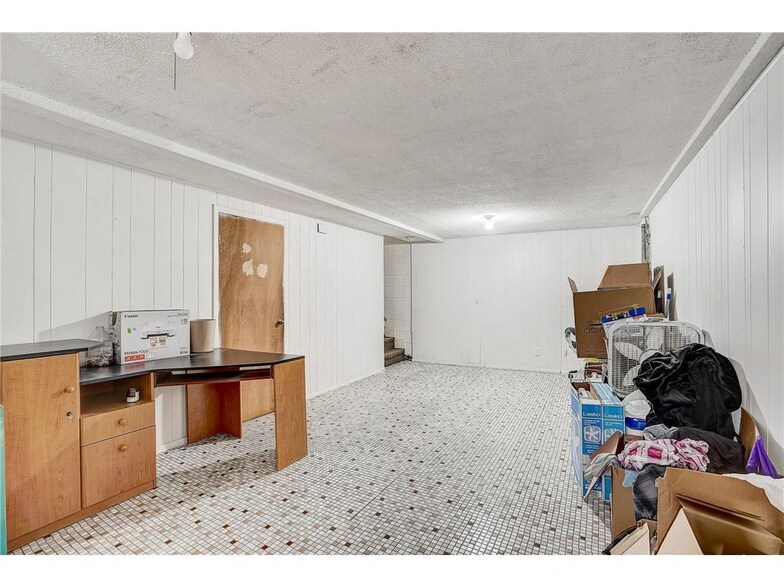 Building Photo - 1762 5th St