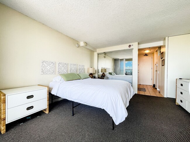 Building Photo - 445 Seaside Ave