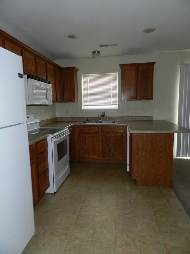 Building Photo - 222 Settlers Pass