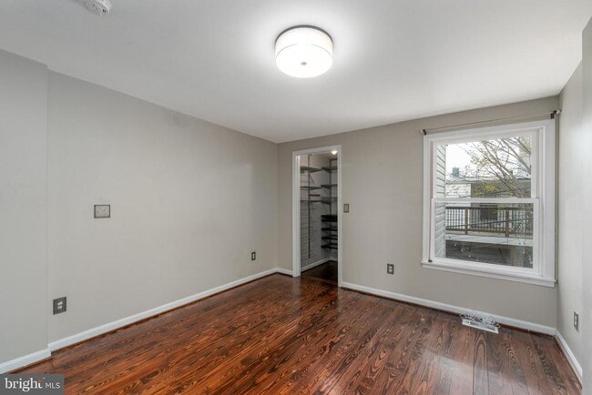 Building Photo - 110 Birckhead St