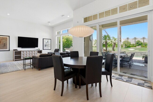 Building Photo - 51493 Marbella Ct