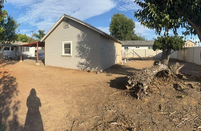 Building Photo - 3862 McKenzie St