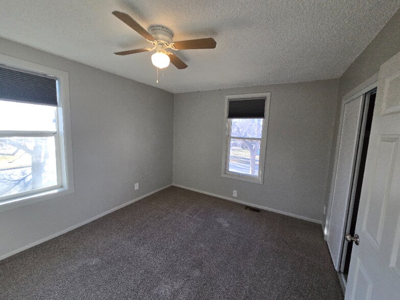 Building Photo - 541 1/2 Terry Ave