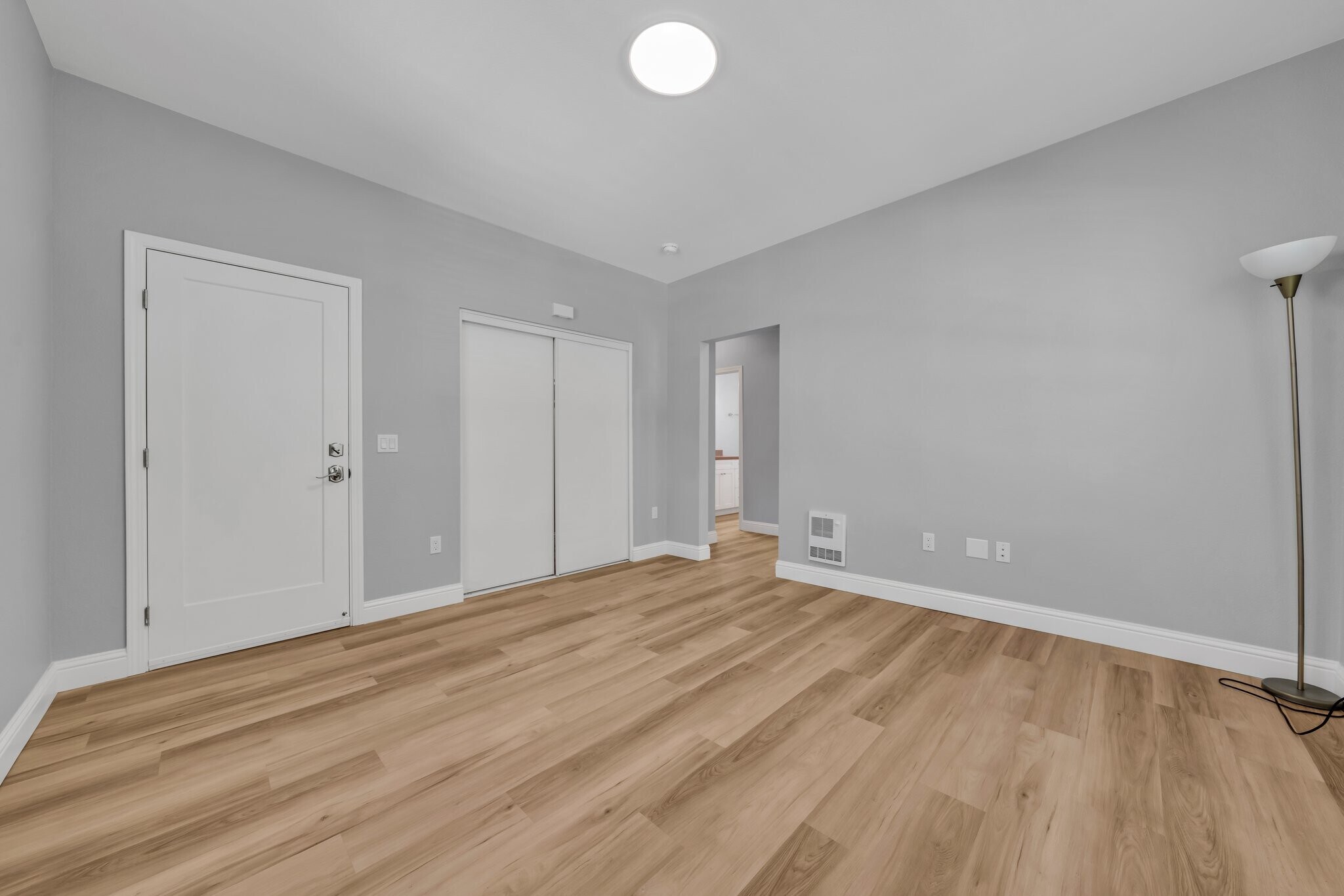 Building Photo - 2016 Dwight Way