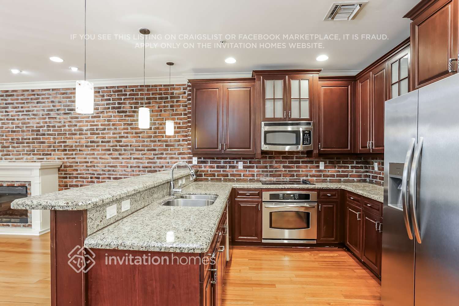 Building Photo - 1018 E Heritage Club Cir