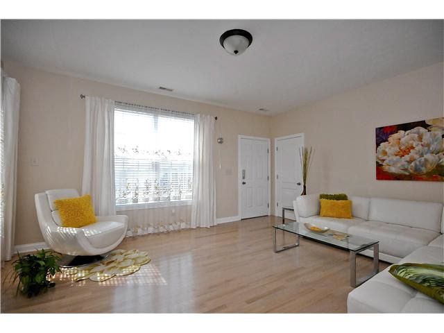 Building Photo - 4041 Bullfinch Way