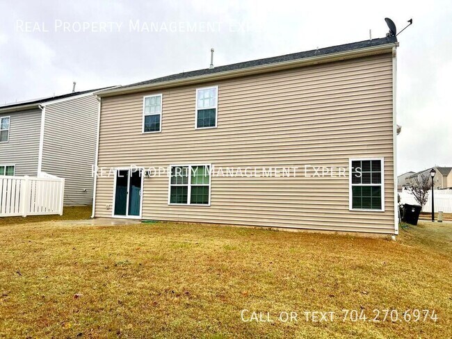 Building Photo - 1243 Farm Branch Dr SW