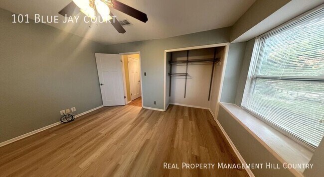 Building Photo - 101 Blue Jay Ct