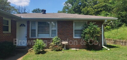 Building Photo - 4924 Briarwood Dr