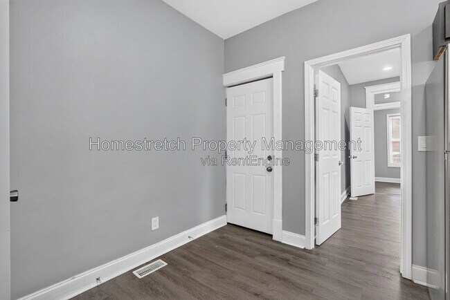 Building Photo - 3706 Meramec St