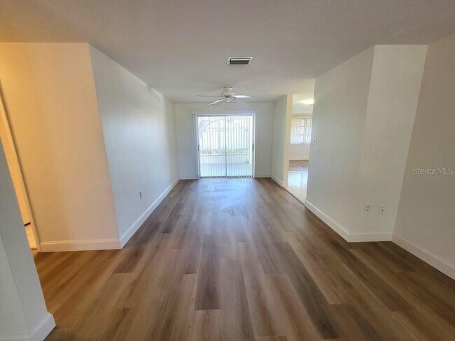 Building Photo - 10329 Castalie Dr