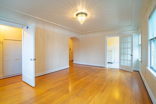 Interior Photo - Parkhurst Apartments