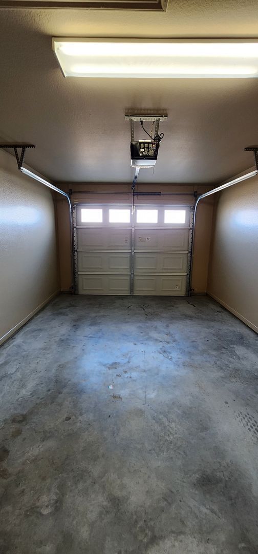 Building Photo - 3 Bed / 2 Bath Duplex - Bunny Trail Area - Text 201-231-7228